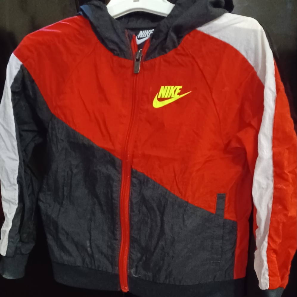 Nike Boys 3t rain jacket